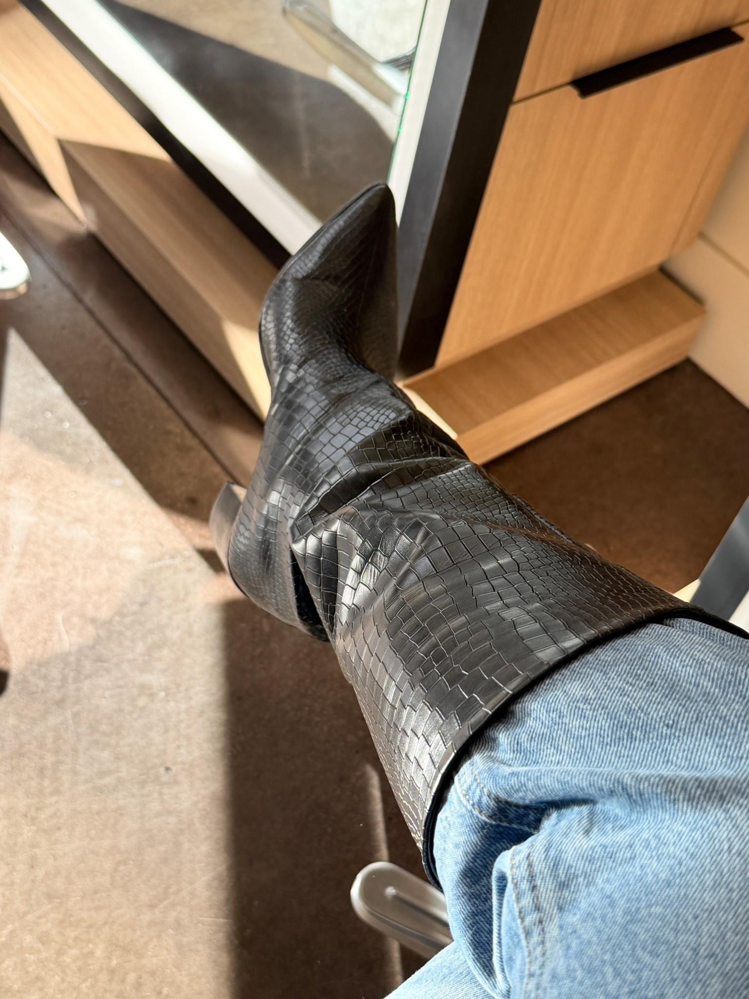 Best fall boots 

#LTKBeauty #LTKHoliday #LTKSeasonal