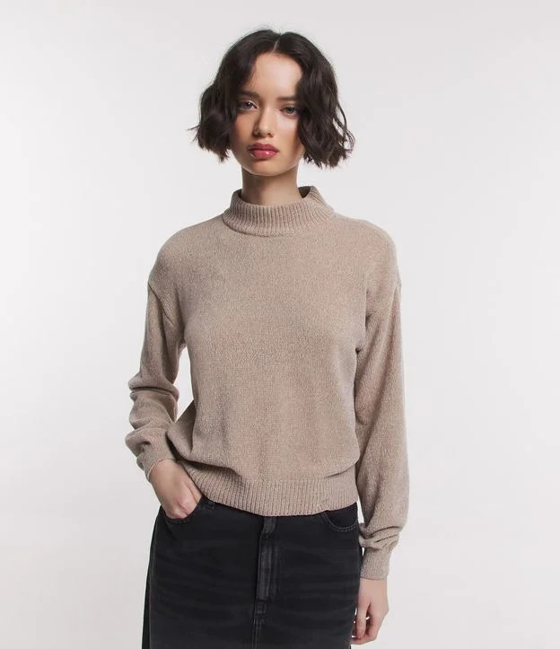 Blusão Suéter em Chenille com Golinha Alta e Ribanas Bege | Renner (BR)