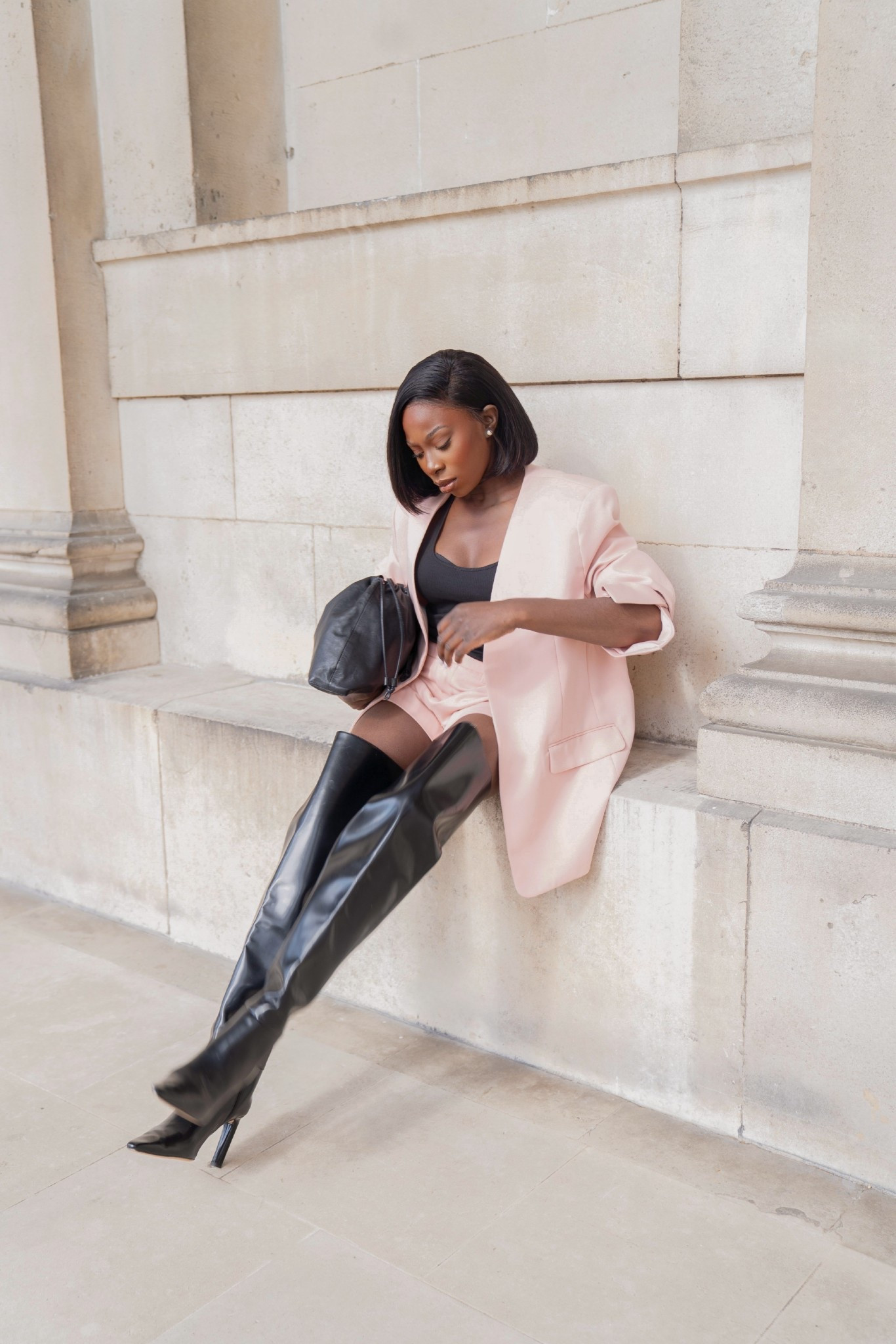 A spring look! 

Blazer - Size Medium 
Shorts - Size 12 (waist altered for a baggier fit)
Boots - gifted a few years ago 