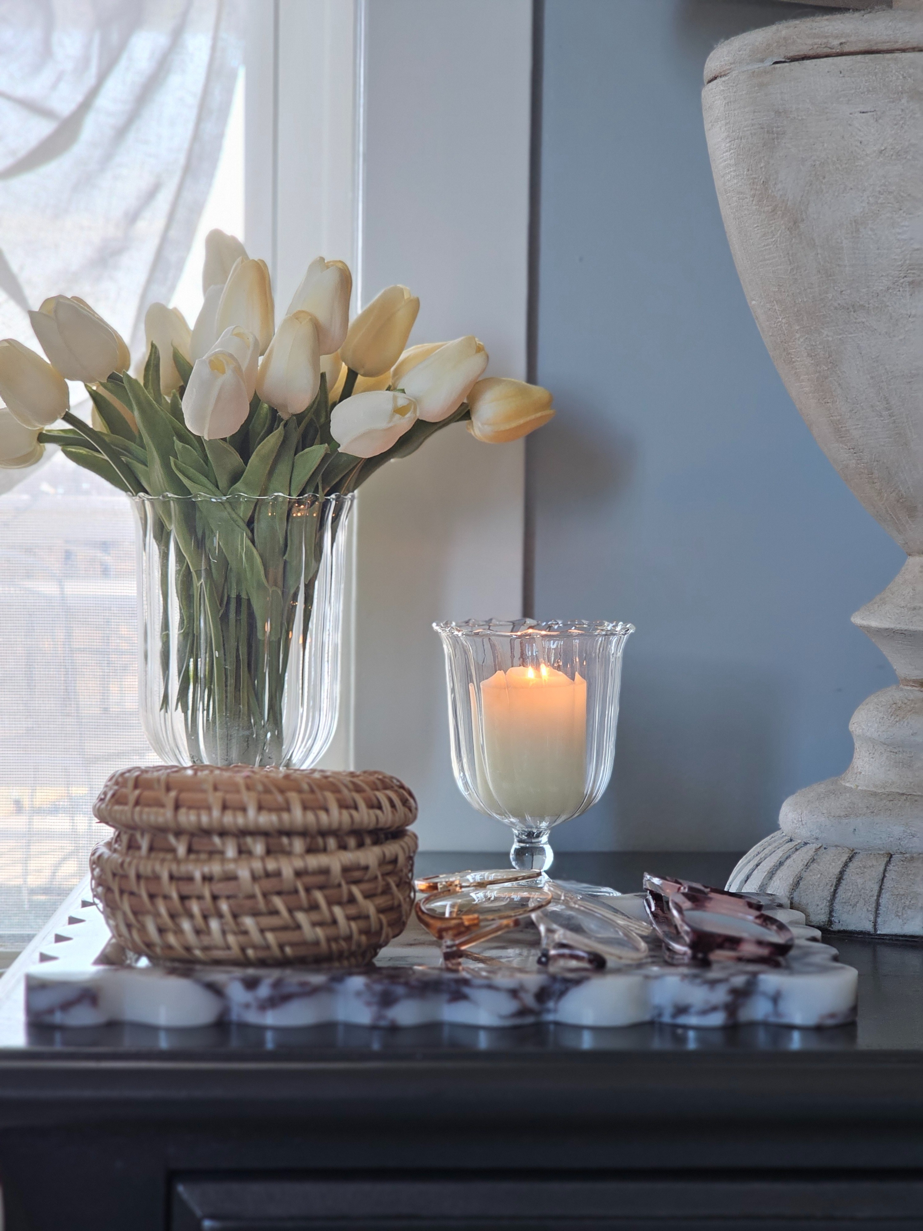 Nightstand moment 

#LTKHome #LTKFindsUnder100 #LTKSeasonal