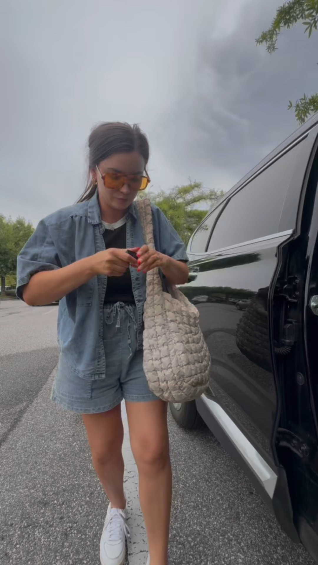 Mom style outfit of the day! Matching denim set from Amazon that’s so comfortable paired with my favorite target puffer purse & amazon sunglasses! 

#LTKStyleTip #LTKSummerEdit #LTKFindsUnder50