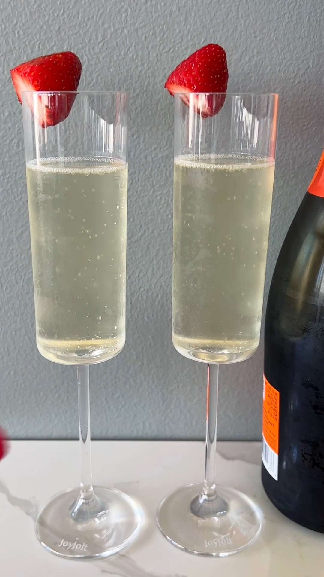 Upgrade your glassware collection with flutes designed for maximum style and zero clutter! The JoyJolt collection is a total standout for combining a timeless look with a dishwasher-safe finish for easy cleanup 🥂 They are a fantastic gift for a fiancé or any host who values high-quality, beautiful essentials for a stress-free celebration! 🍷 #JoyJolt #ChampagneFlutes #BarOrganization #ElegantHosting #CrystalGlassware #HomeDecor  

#LTKHome