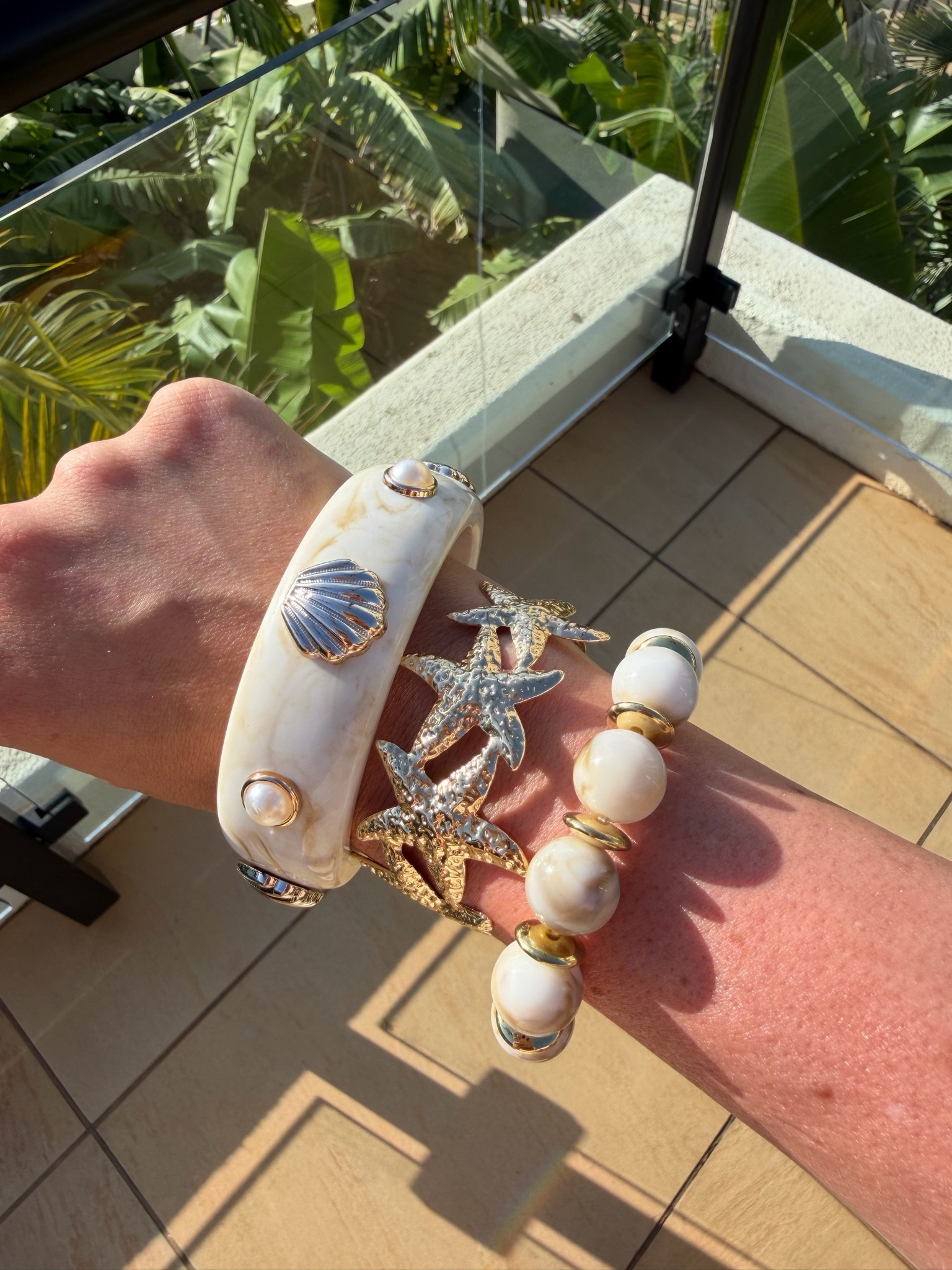 Tropical Bangle Set 🐚🦪✨

#LTKootd #LTKgrwm #LTKTravel