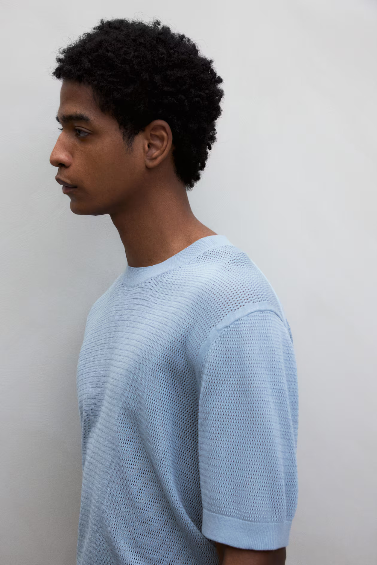 Regular Fit Hole-Knit T-Shirt - Light blue - Men | H&M US | H&M (US + CA)