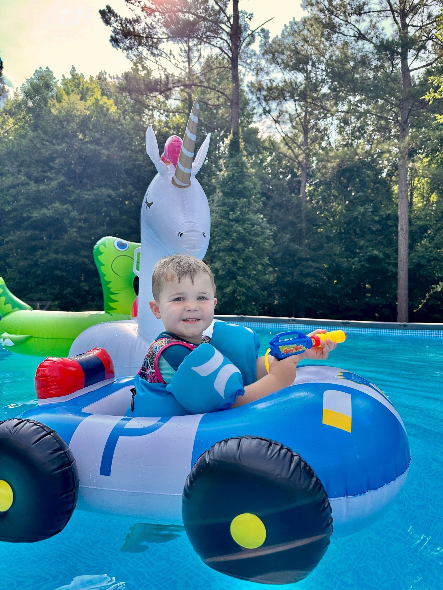 The best Amazon pool floats!

#LTKSwim #LTKSummerSales #LTKSaleAlert