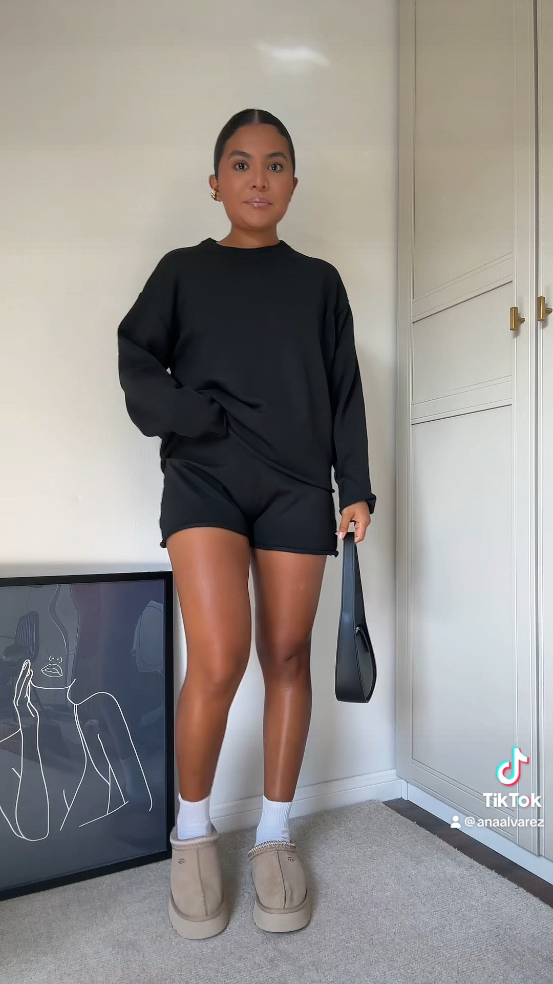 Set size Small
Tazz TTS

#LTKsalealert #LTKunder50 #LTKunder100