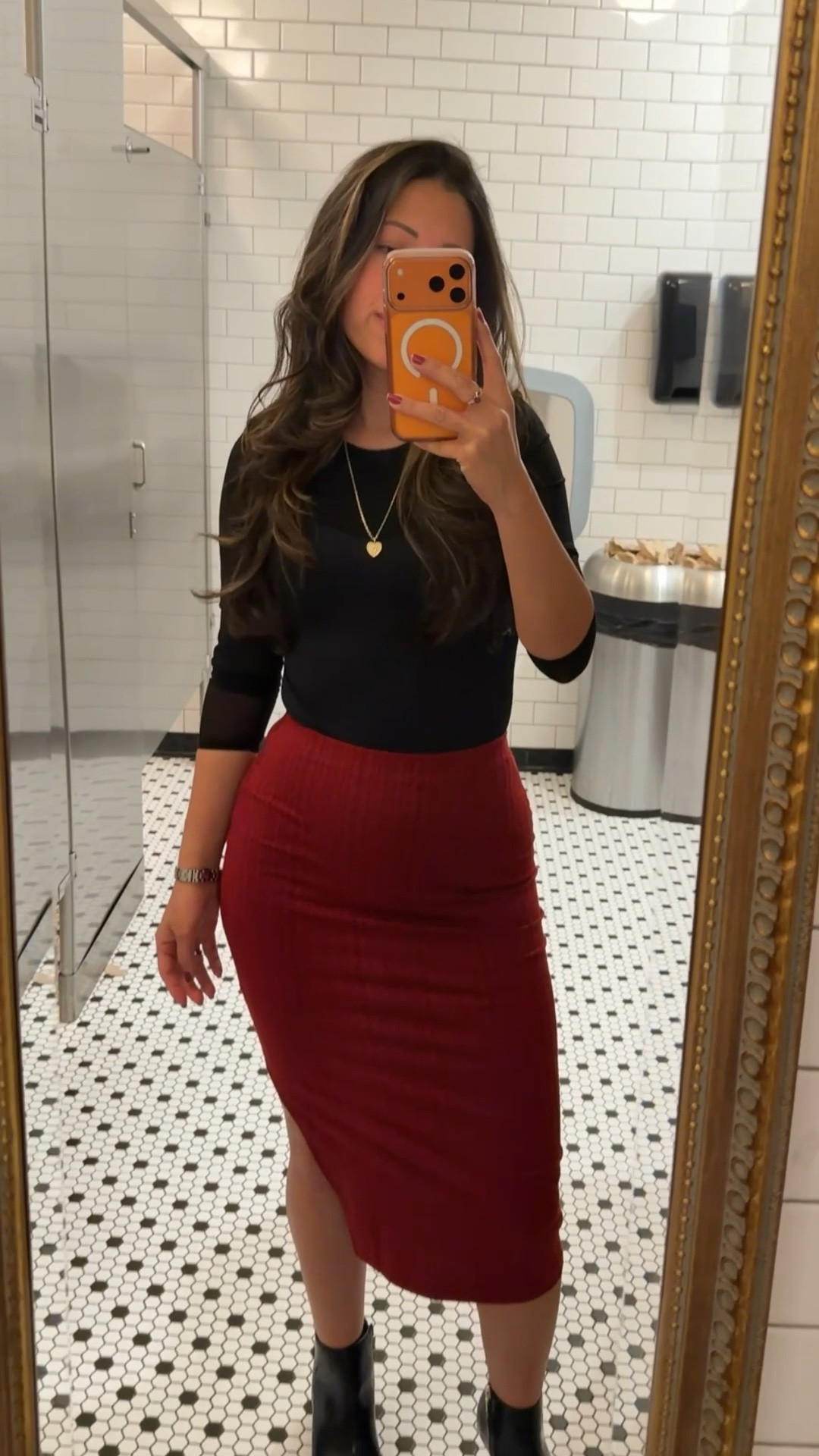 Modo Pencil skirt 

#LTKootd #LTKmomlife