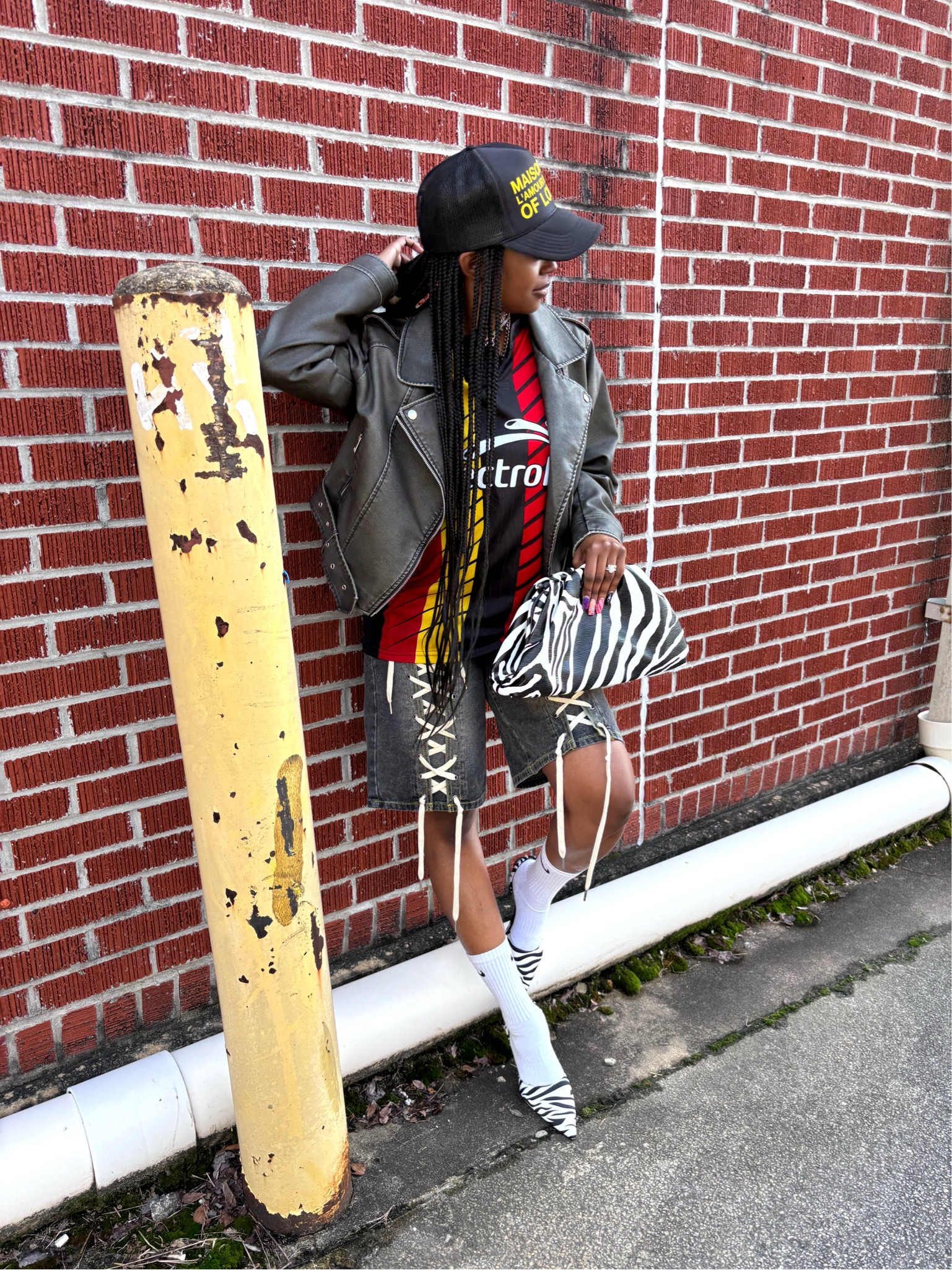 OOTD ❤️‍🔥

shein outfit, outfit inspiration, style inspiration, streetwear, street style, street fashion, nike socks, heels, leather jacket 

#LTKfindsunder50 #LTKitbag #LTKstyletip