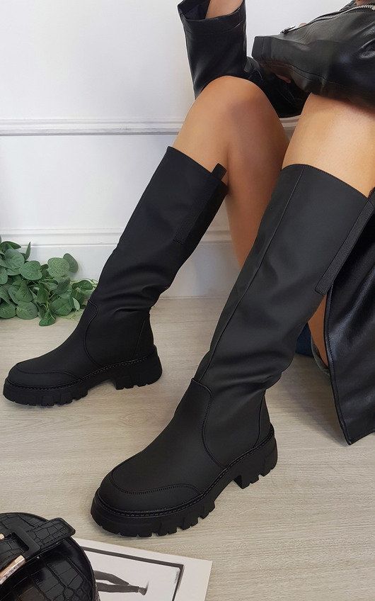 Zora Knee High Chunky Boots in Black | iKrush