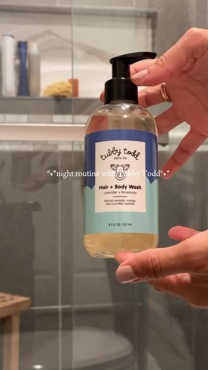 #gifted || Night Routine with one of our favorite baby skin care brands. @tubbytodd has been such a great find this time around with our little princess. It absolutely keeps her skin feeling soft! Not to mention it smells amazing. 🥹 

#tubbytodd #tubbytoddmama #nightroutine #babyessentials #santoyoadventures #momlife #sponsored