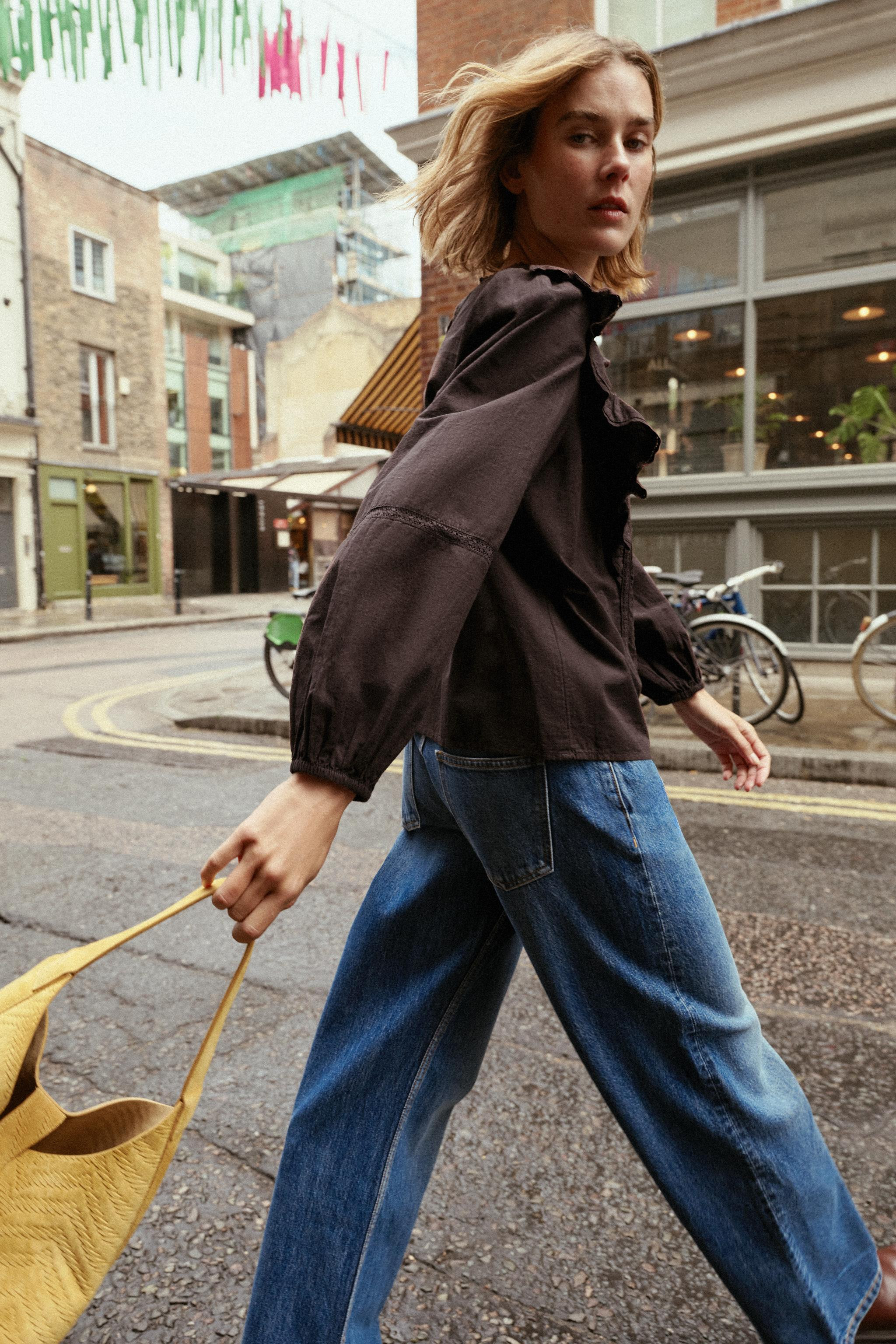 FLORAL EMBROIDERED BLOUSE | Zara UK