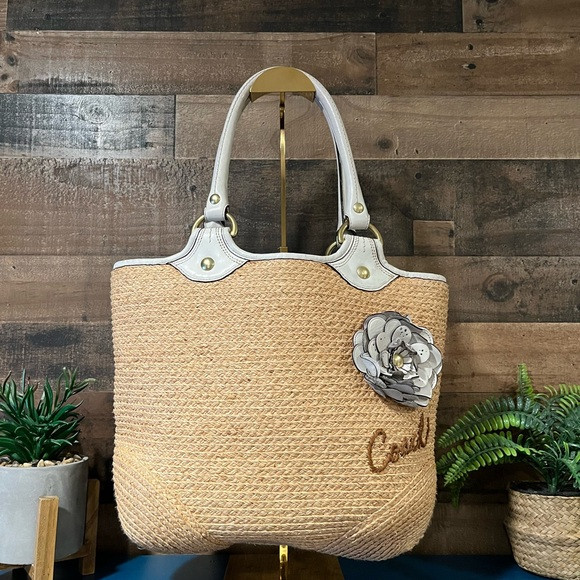 Coach Bleeker Tote Bag Straw Woven White Leather Flower Vacation Y2K Cruise | Poshmark