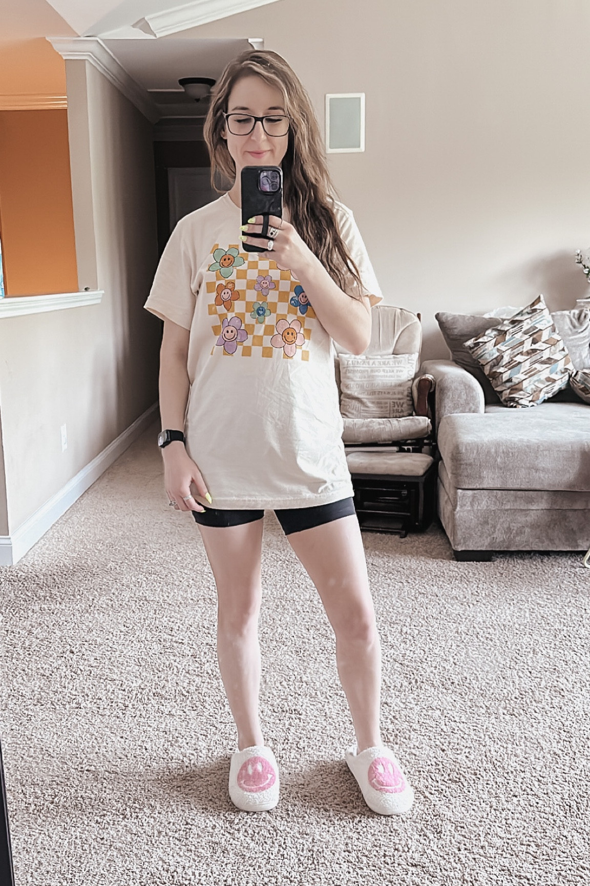 I am LOVING this quick, mom friendly fit! The oversized tee is SO cute and comfy

#LTKstyletip #LTKunder50