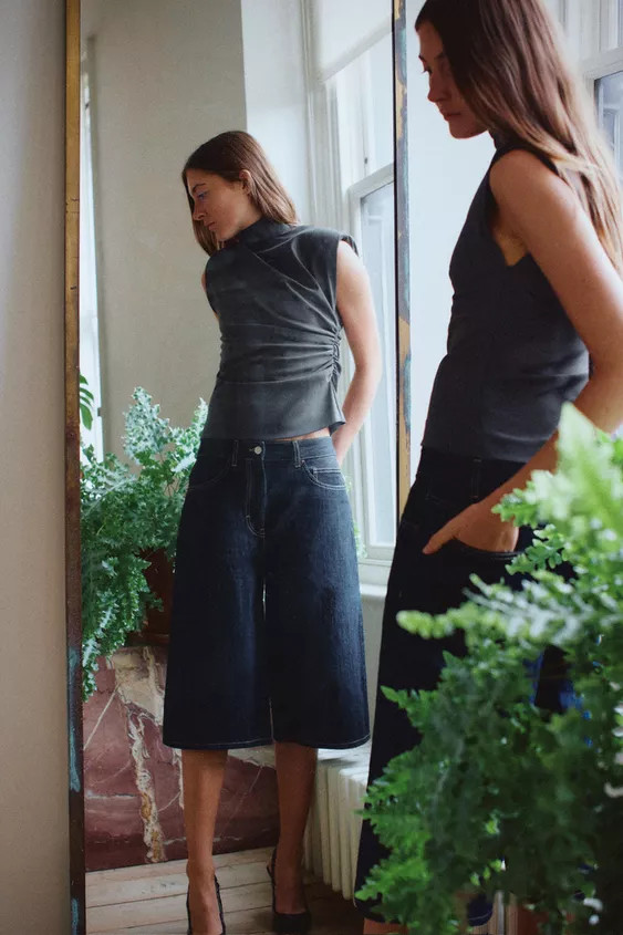 TOP WITH SHOULDER PADS | Zara UK