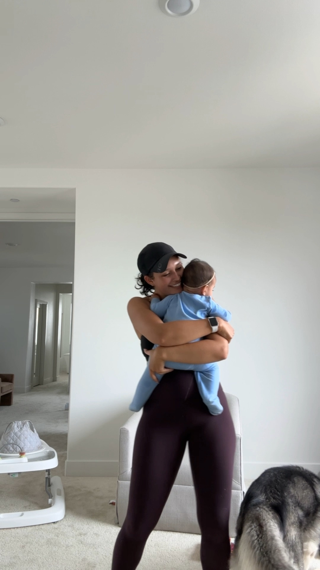 mama’s home workout fit for HITT training. perfect for heavy chest and concealing that mom pouch 🖤

#LTKVideo #LTKActive #LTKbaby