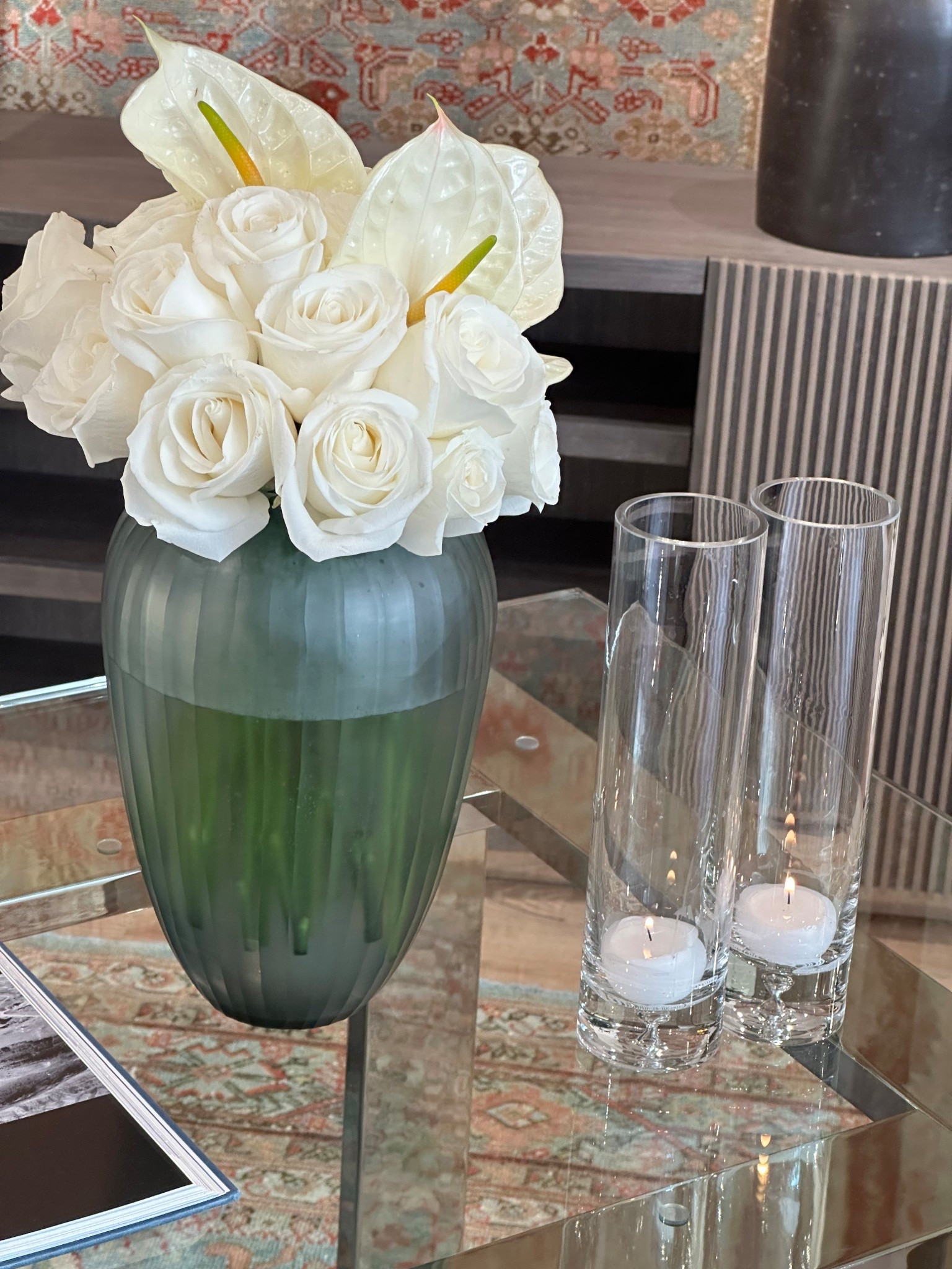 A fromantic moment — florals, candlelight, and quiet beauty.


#romanticmoment #floralfix #vase #candlehurricane #softlighting #quietluxury #homeatmosphere

#LTKHome #LTKSaleAlert #LTKValentine