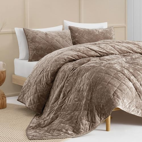 Wonderful Velvet Quilt Queen Size Bedding Set Light Brown, Diamond Stitched Lightweight Comforter with Shams, Luxury Bedspread Soft Coverlet with Brushed Back for All Season | Amazon (US)