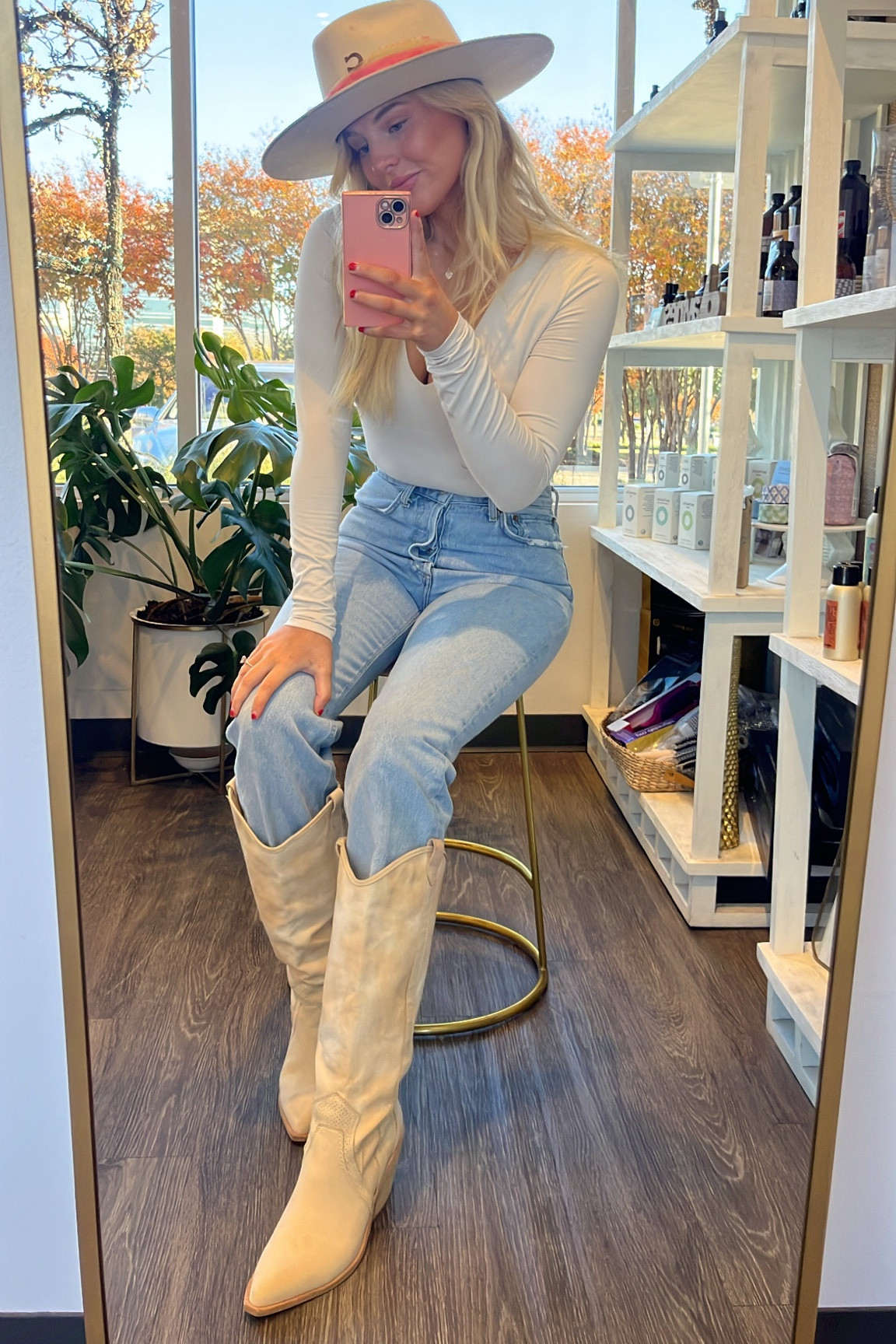 Western chic 

#LTKSeasonal #LTKstyletip #LTKworkwear