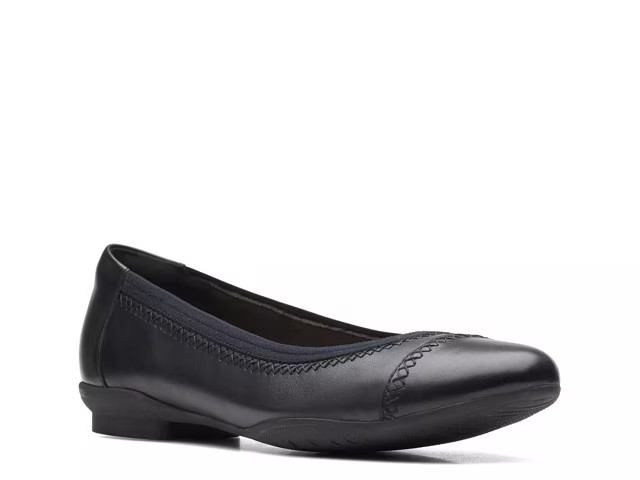 Clarks Sara Bay Ballet Flat | DSW