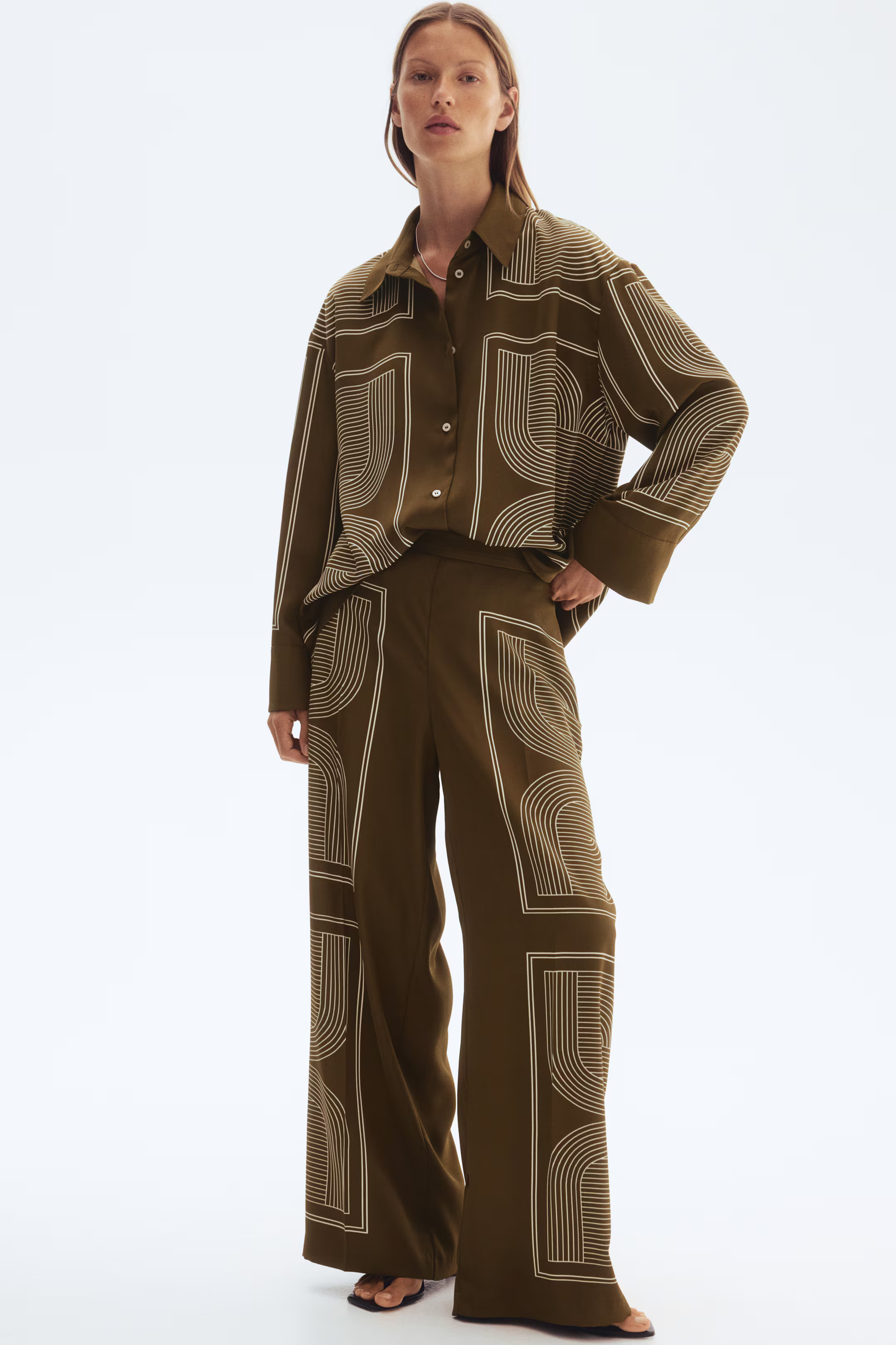 Straight-Leg Pants - Dark khaki green/patterned - Ladies | H&M CA | H&M (US + CA)