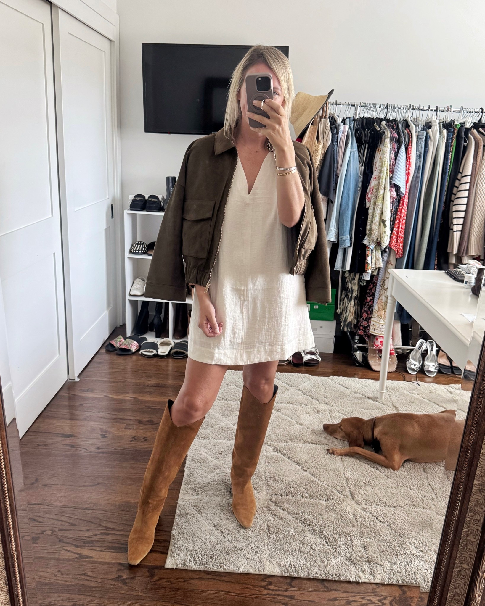 Such a great faux suede jacket for fall, under $100 

#LTKFindsUnder100 #LTKSeasonal