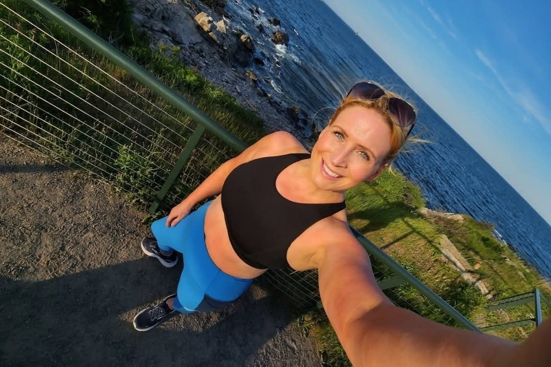 It's good. Not all bras are. 

#LTKOver40 #LTKTravel #LTKActive