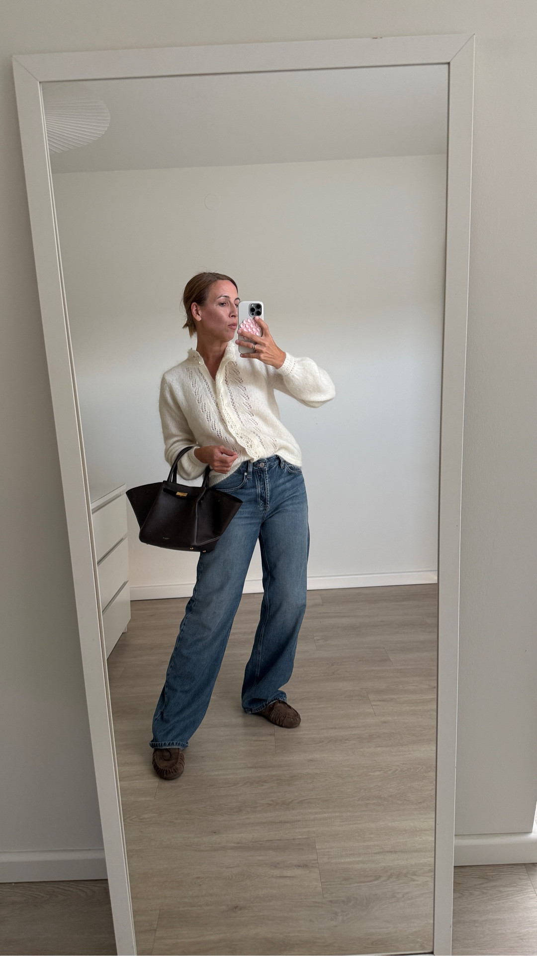 Wide Leg Jeans & Catdigan in ecru

#LTKstyletip #LTKjeans #LTKwinter