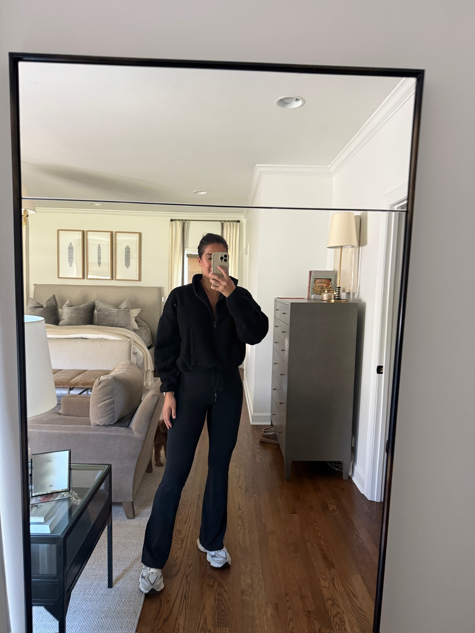 9060s new balances outfit!

Alo yoga, lululemon, flared leggings, black outfit, black athleisure, quarter zip, outfit inspo, gym outfit inspo, new balance, 9060s outfit, Grace White

#LTKfitnessgoals #LTKootd #LTKgrwm