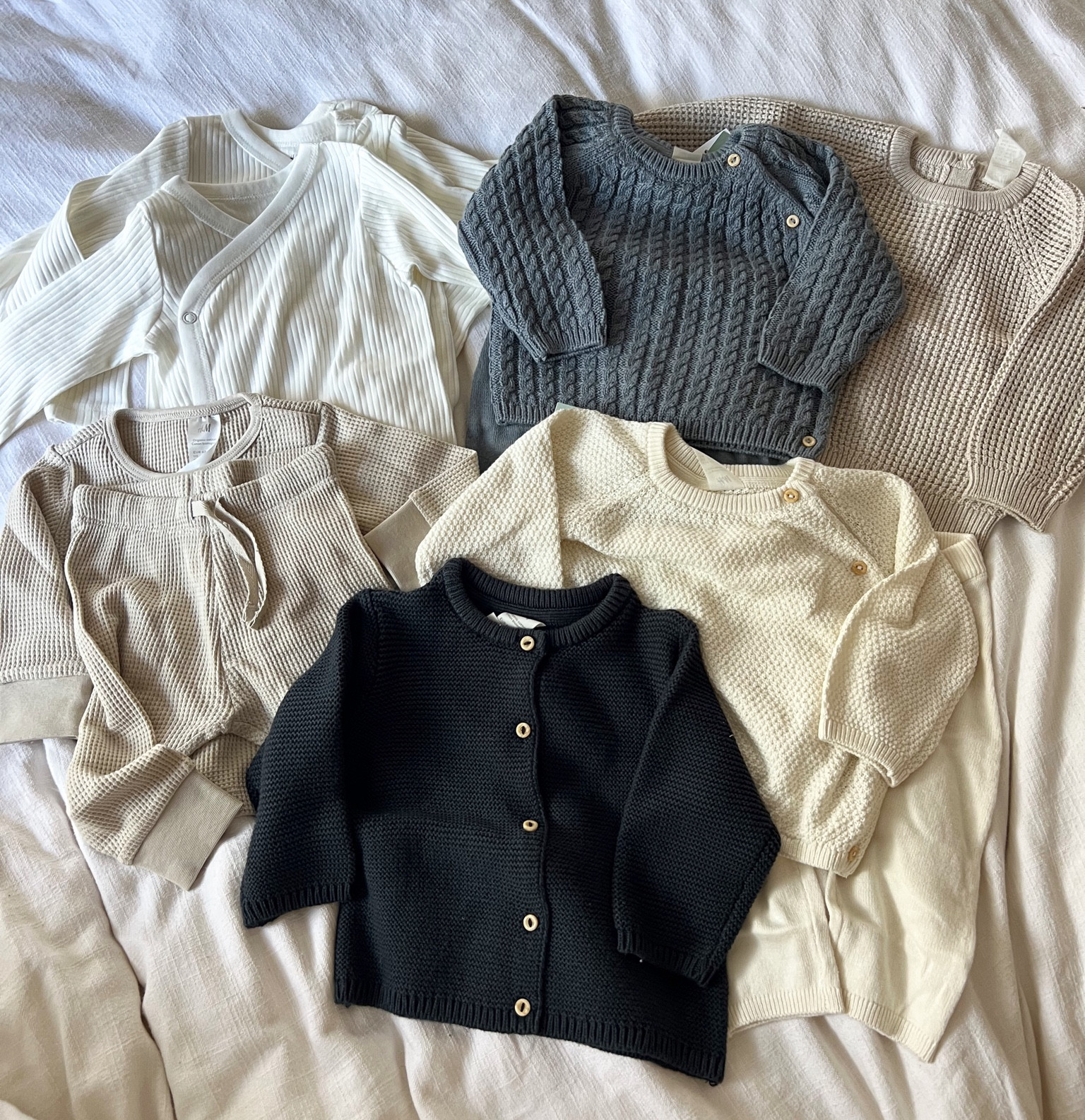 H&M baby haul! H&M has a lot of organic cotton baby clothes  

#LTKFindsUnder50 #LTKBaby #LTKKids