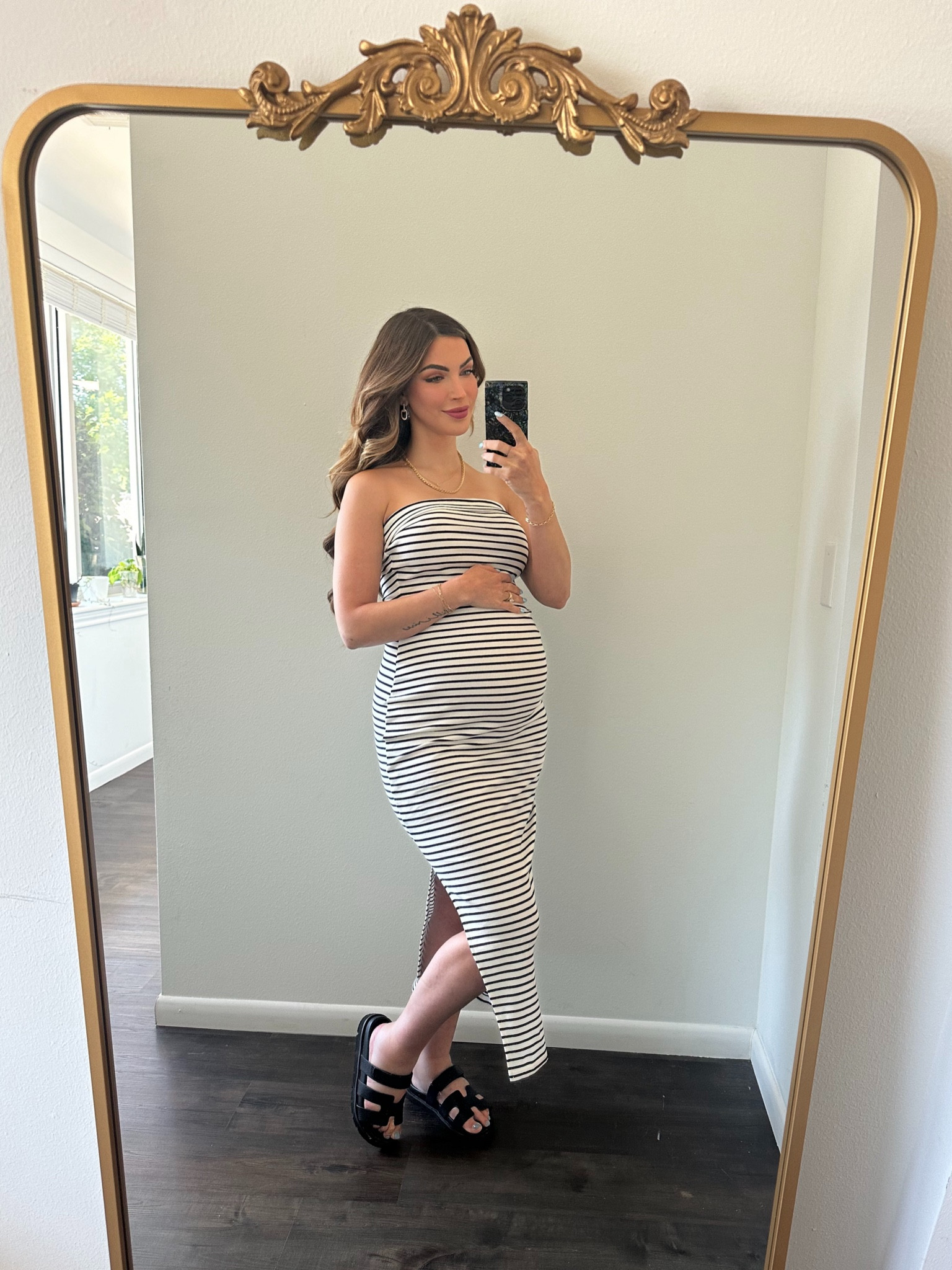 I think I got this dress in 3 colors because it’s SO comfy and perfect for the summer ☀️ 

Wearing a size small

#LTKstyletip #LTKbump #LTKbaby