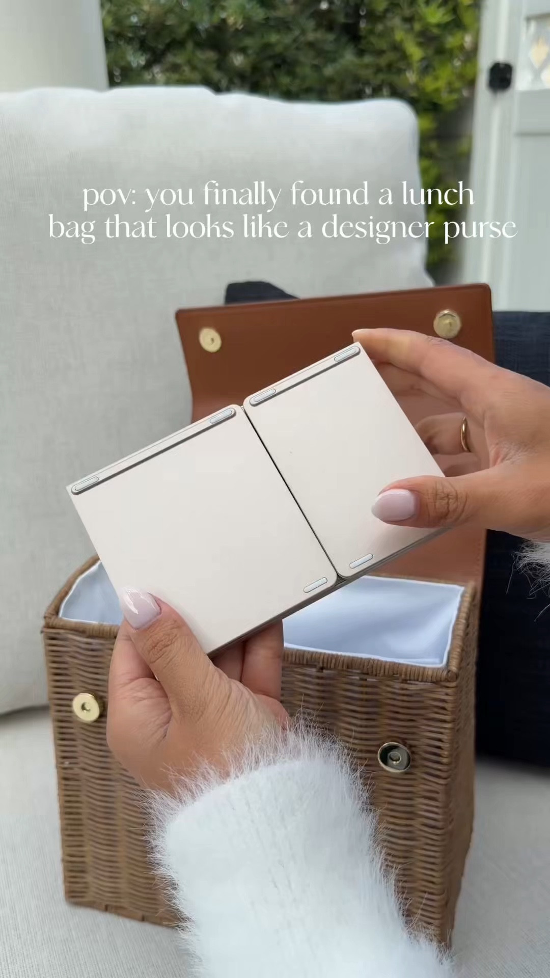 comment LUNCH BOX and i’ll send you the details! 

This might be the chicest “lunchbox” i’ve ever seen… like why does it look like a designer bag 😍 perfect for packing your meals but still looking put together (because we’re not carrying ugly lunch bags anymore lol). fits everything + wipes clean = instantly obsessed

#amazonfinds #aestheticfinds #chicstyle #luxurylifestyle #girlyfinds