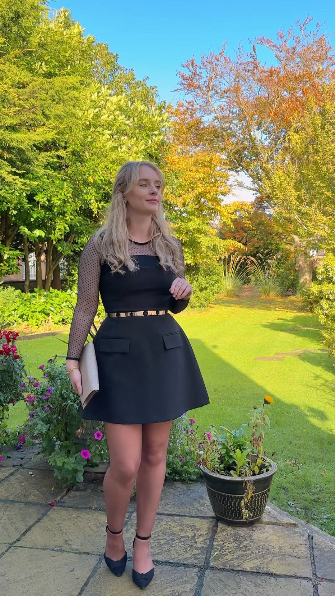 Odd Muse, always 🦢🤍

#oddmuse #structureddress #howtostyle #ltkeurope #fashioninspo #classicstyle #luxuryfashion

#LTKuk #LTKluxury #LTKeurope