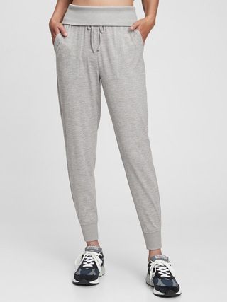 GapFit Brushed Tech Jersey Joggers | Gap (US)