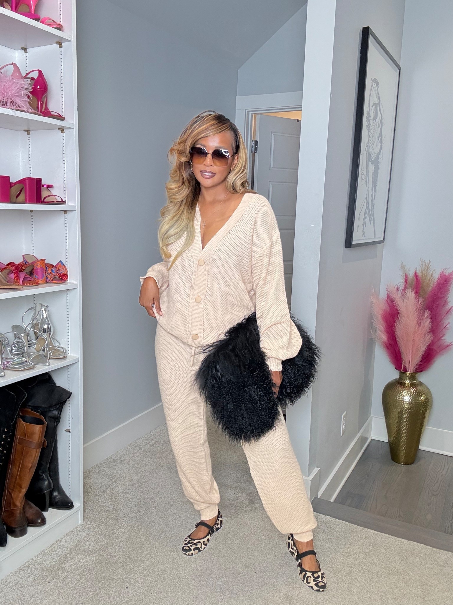 Feeling stylish in these cozy lounge sets.
Size Medium