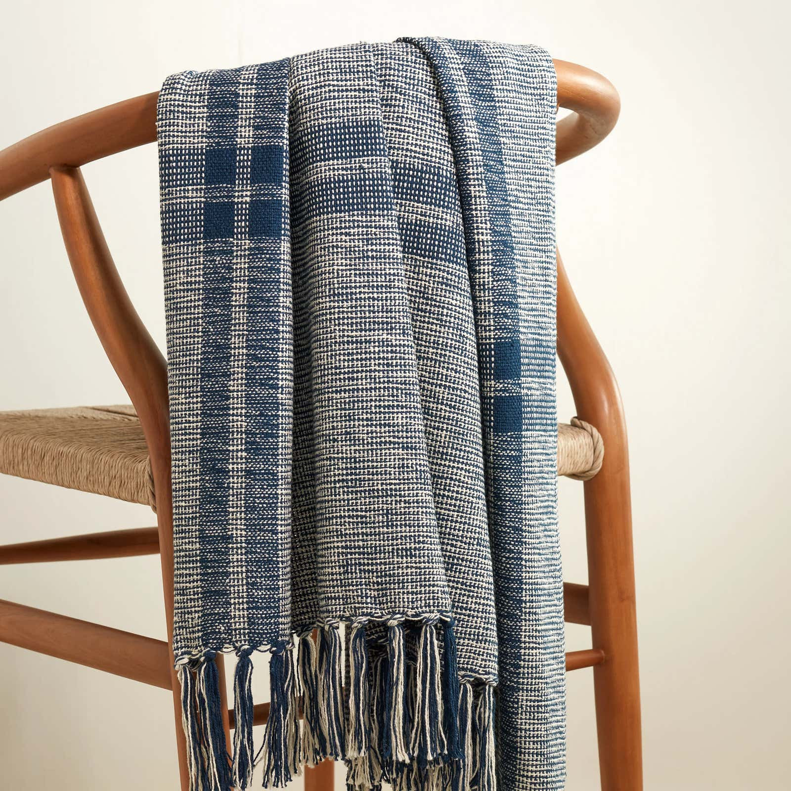 Stevie Throw | Annie Selke