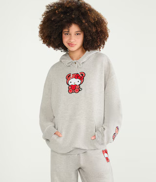 Hello Kitty | Aero Heart Bear Pullover Hoodie | Aeropostale