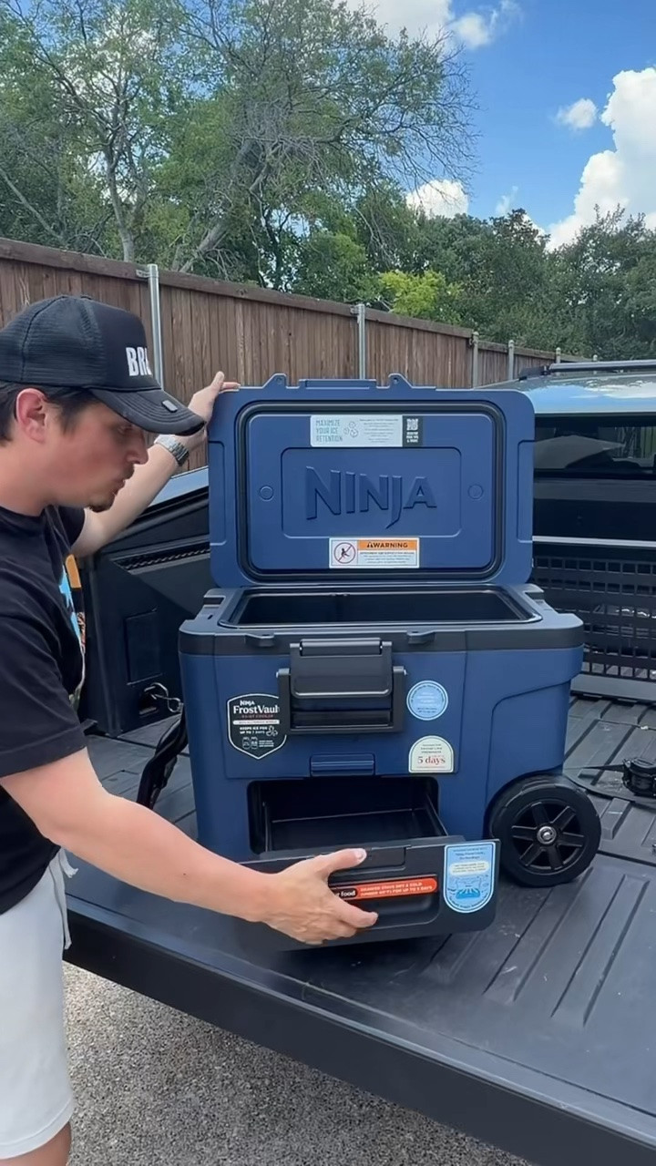 A cooler with wheels! #ninja #cooler

#LTKActive #LTKHome