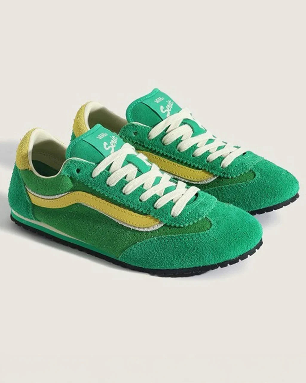Super Low Pro Sneaker - Vivid Verdant | ban.do