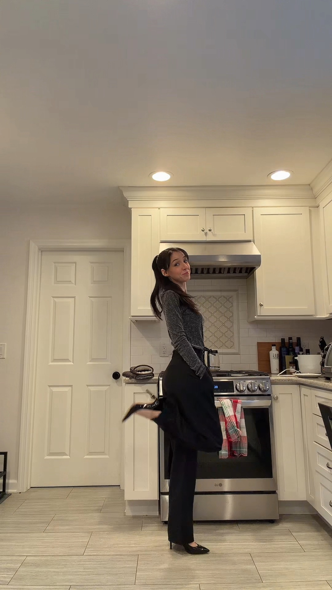 All black everything… holiday edition 🖤🎄 #fyp #ootd #fitcheck 

#LTKFindsUnder100 #LTKWorkwear #LTKHoliday