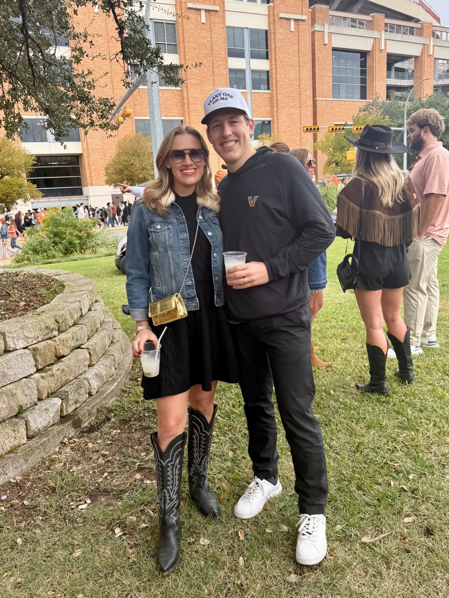 sadly Vandy didn’t win but sharing details from my easy gameday outfit 🖤


#LTKStyleTip #LTKFindsUnder50