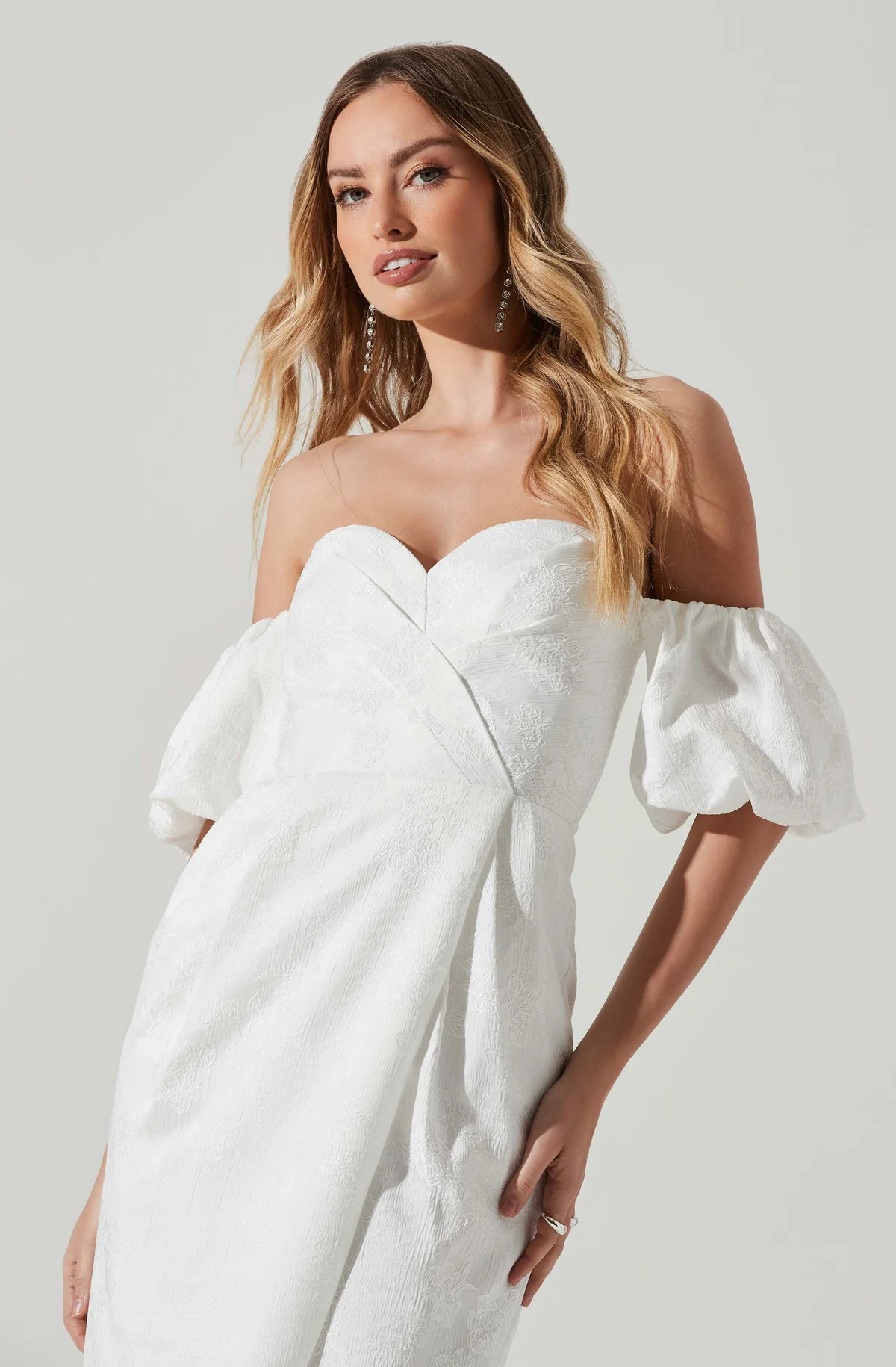 Zurina Off Shoulder Puff Sleeve Midi Dress | ASTR The Label (US)