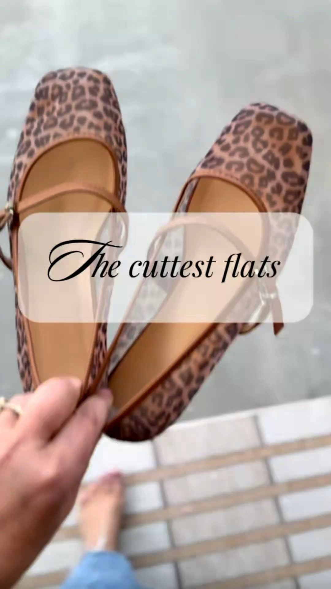 The kind of shoes you’ll actually wear all day 👏
Cute. Easy. Comfortable.
———————🤎—————--
leopard flats outfit midsize fashion over 50 comfortable flats everyday style women over 40 casual chic outfit affordable fashion shoes neutral style outfit ideas

#LTKOver40 #LTKMidsize