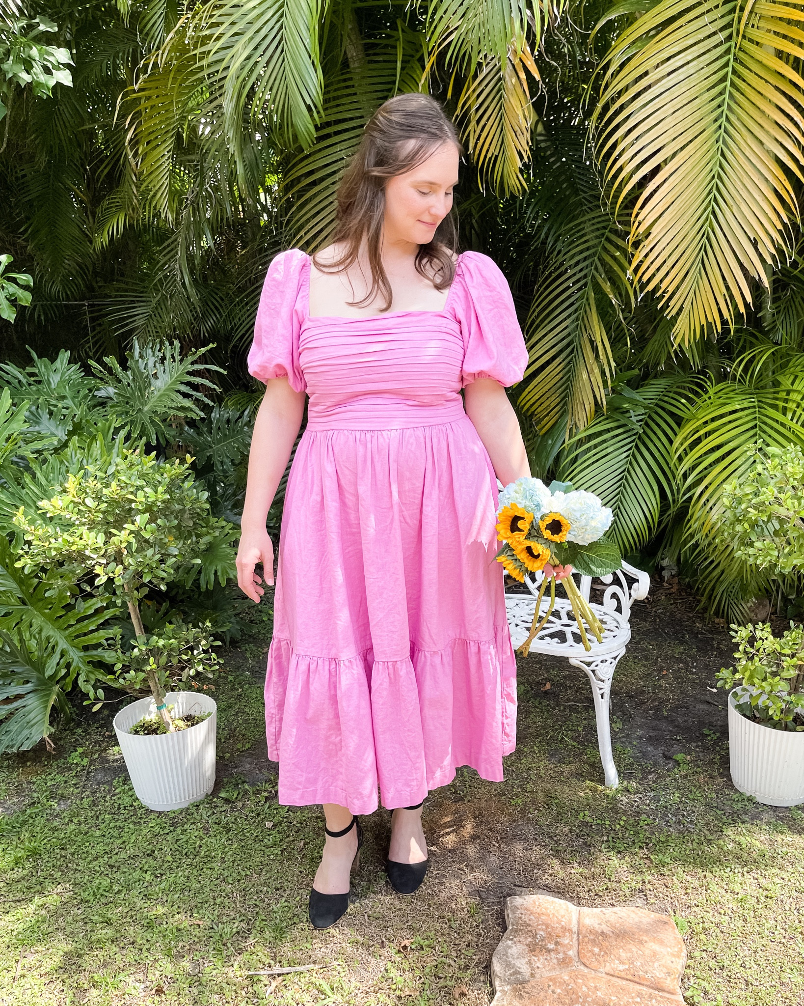 Birthday dress

Abercrombie Emerson Linen-Blend Puff Sleeve Midi Dress in Pink. 
Size: LP (I only saw one dress, and it happened to be petite. Not sure where the “petite” is in this dress as it fit me regularly  

#LTKMidsize #LTKWedding #LTKParties