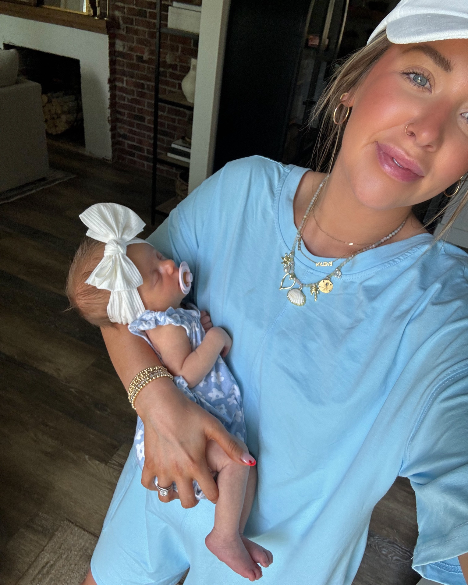 FLASH SALE 🩵 30% off of my custom mantra necklace with The Sis Kiss! Use my code kay30 for 24 hours!!!!! 

Favorite necklace ever, I have the gold!🩵 