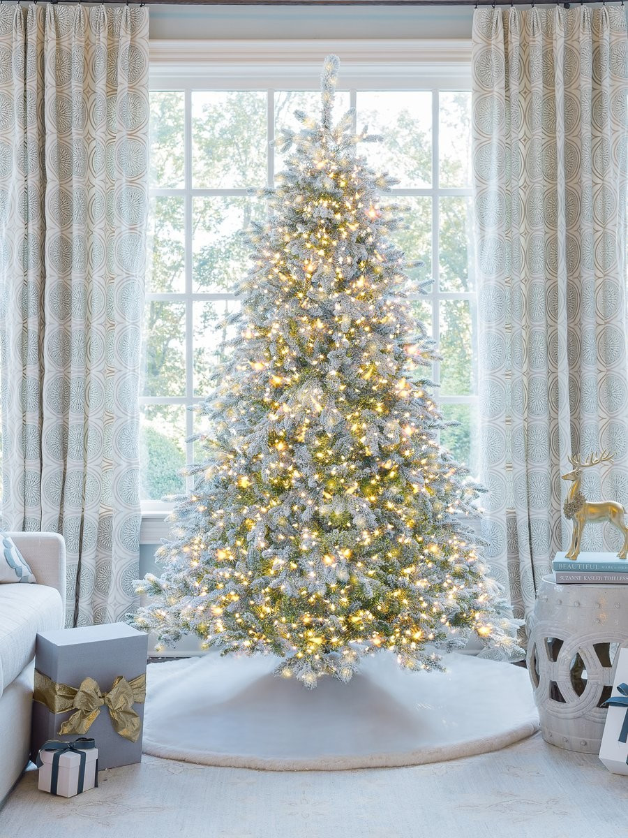 10' Queen Flock® Artificial Christmas Tree with 1200 Warm White LED Lights | King of Christmas