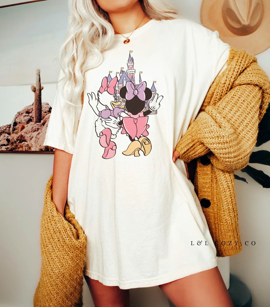 Disney Minnie Daisy Summer Shirt, Minnie and Daisy, Disney Besties Shirt, Disneyworld Shirt, Disn... | Etsy (US)