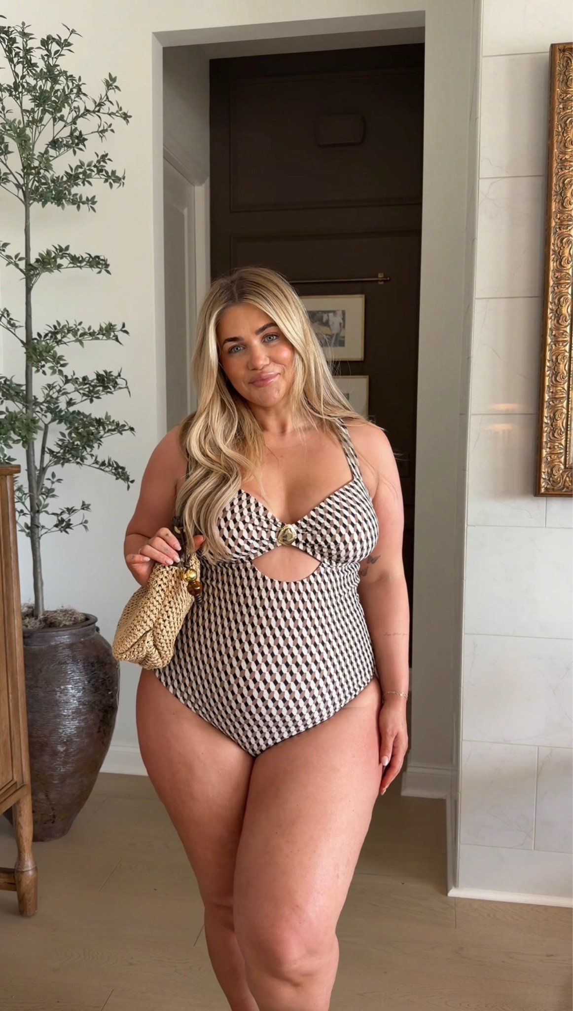 @Cupshe one piece swim🤎 love the gold detail! I got an XL

#LTKSwim #LTKTravel
