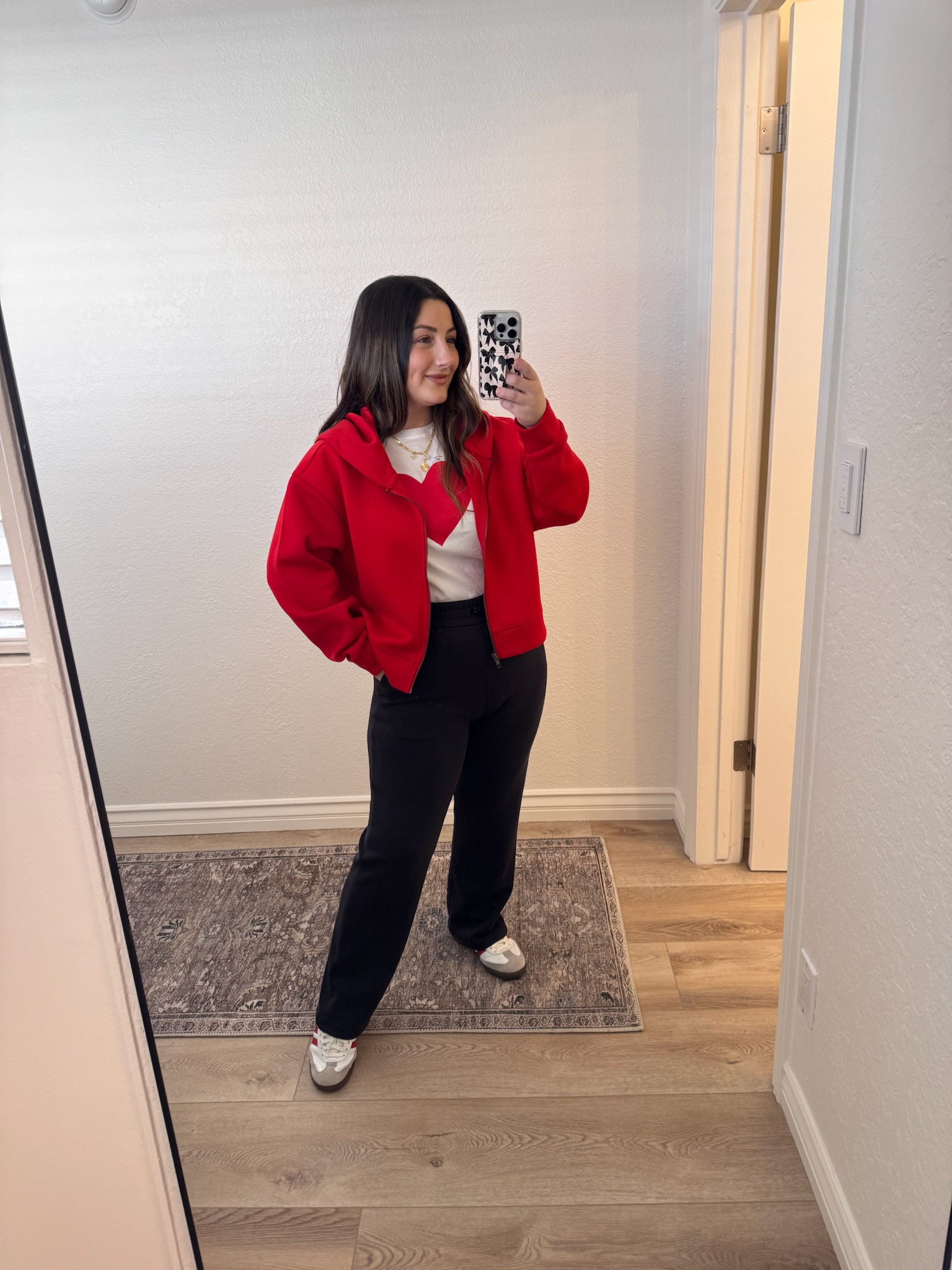 New tops at Target for Valentine's Day! 

Heart tee size xs 
Pants 27" inseam 
Red hoodie size l

Target style, Target run, Target finds, petite pants, activewear

#LTKActive #LTKFindsUnder50 #LTKSeasonal