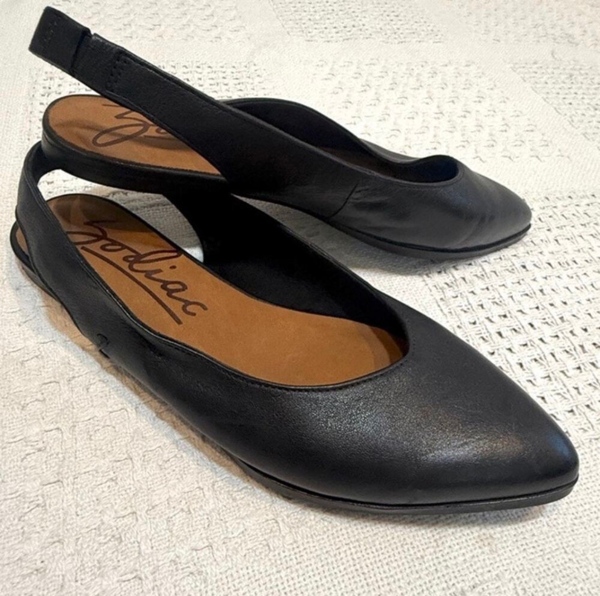 #pointedflats #mules #classic #chic #career #office #flats 