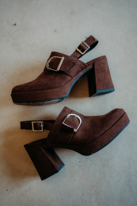 Clog heels

Cute fall outfits

Walmart fashion  fall fashion  denim jeans  casual outfit  heels  fall transitional outfits  suede shoes 

#LTKStyleTip #LTKFindsUnder50 #LTKShoeCrush